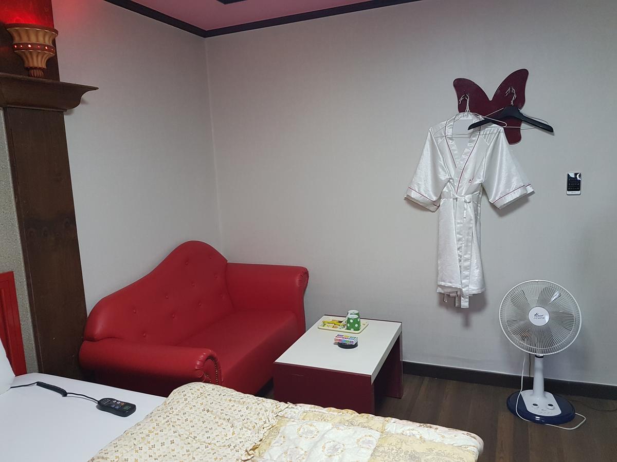 Sky Motel Gwangju Metropolitan City Extérieur photo